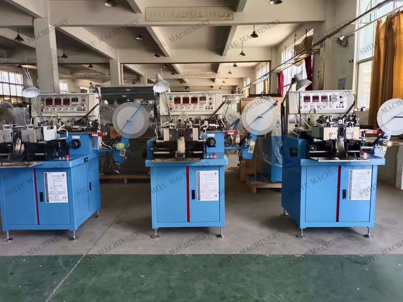 Full Auto Ultrasonic Trademark Cutting Folding in Half Machine Cotton ...