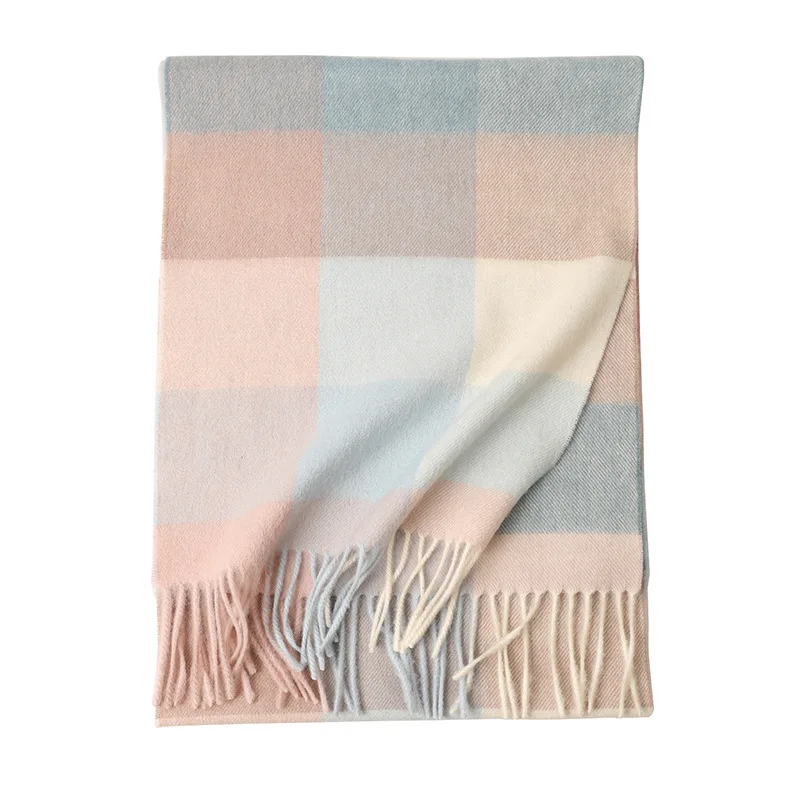 2024 Unisex Classic Scottish Checked Wool Scarf Stylish Merino Wool Custom Brand Label Designer Tassel Autumn Fashion Wholesale