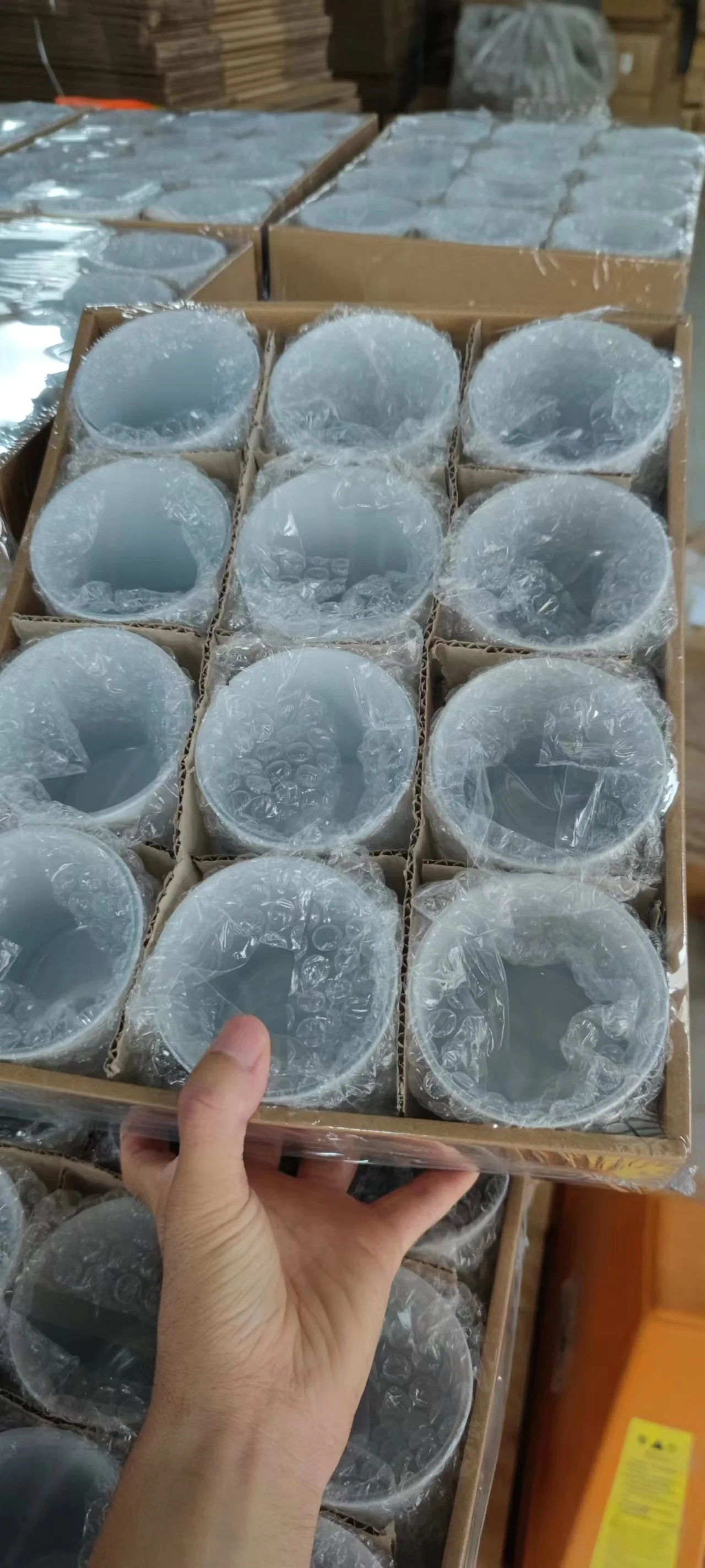 Wholesale Unique Candle Jars Luxury Shiny Iridescent Glass Candle Jars