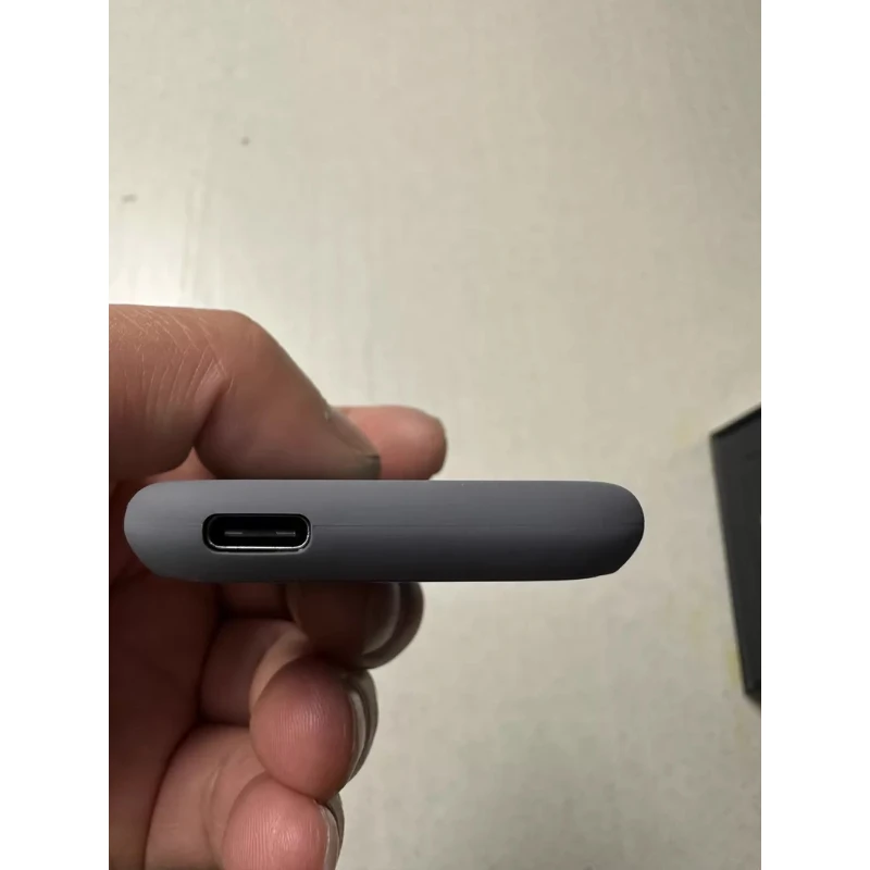8TB 外置 SSD 便携式 USB-C Solid State Drive USB 3.2 8000GB 1050 6