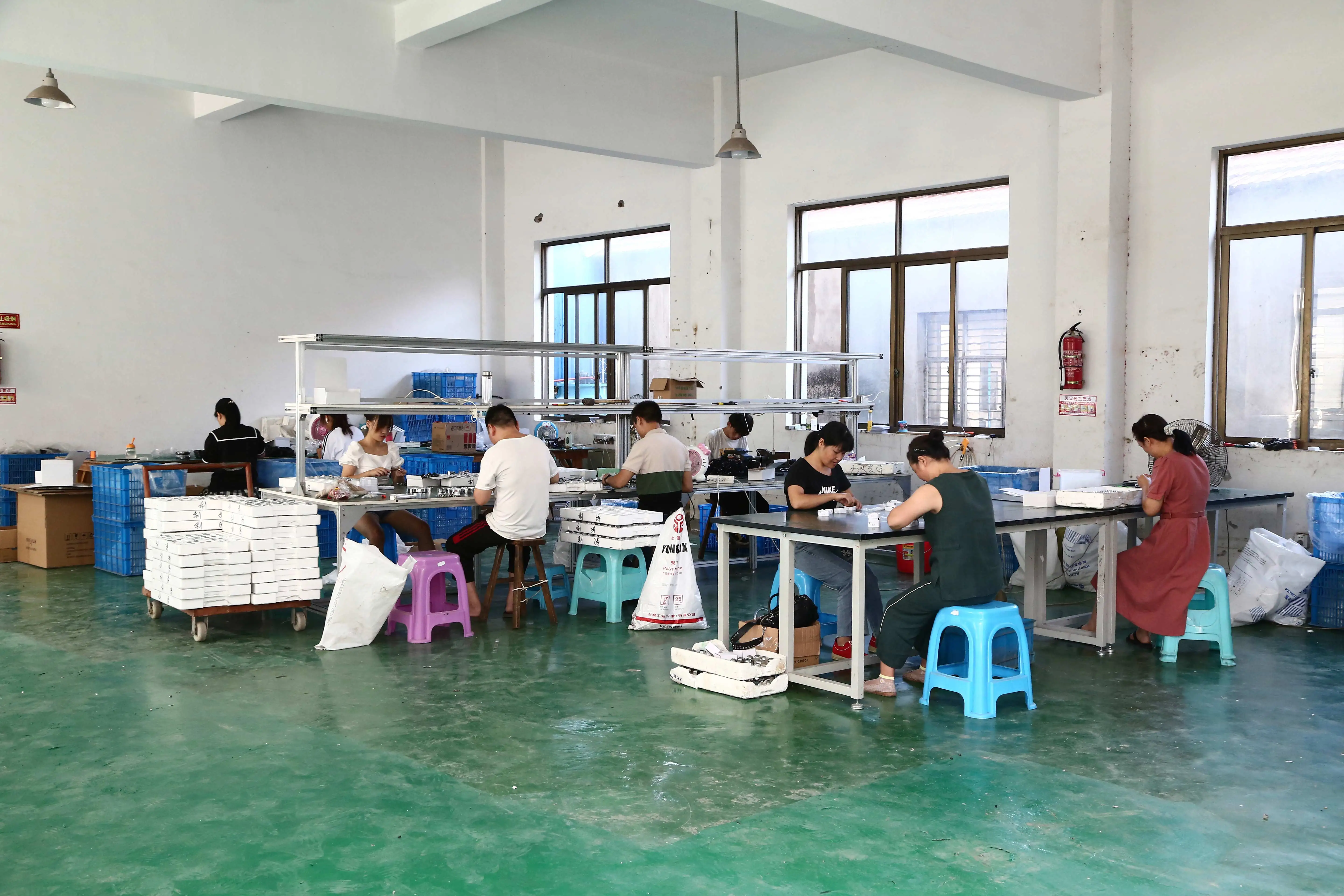Ningbo Hongbo Optical Instrument Co., Ltd. 3