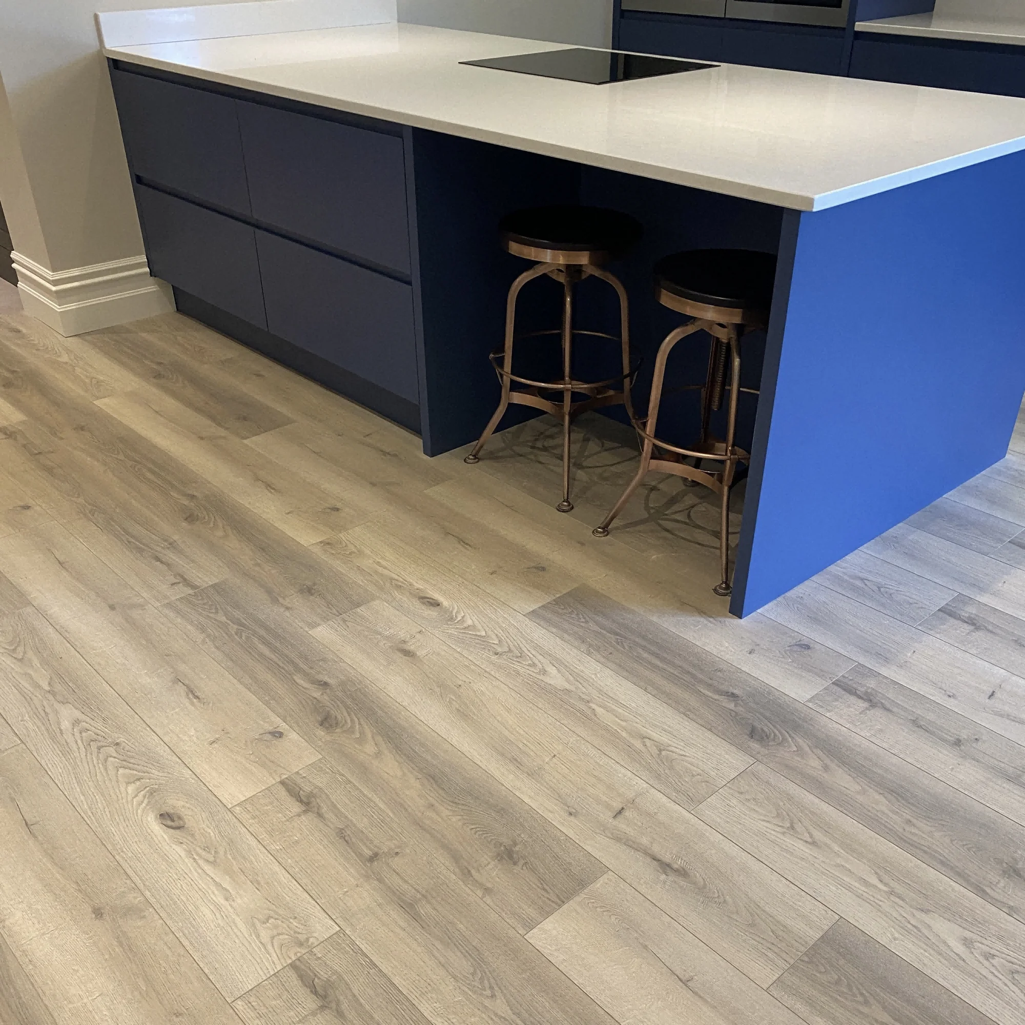Spc Floor Factory Import and Export Quality Hotel Plastic Flooring Spc Vinyl Flooring 8mm
