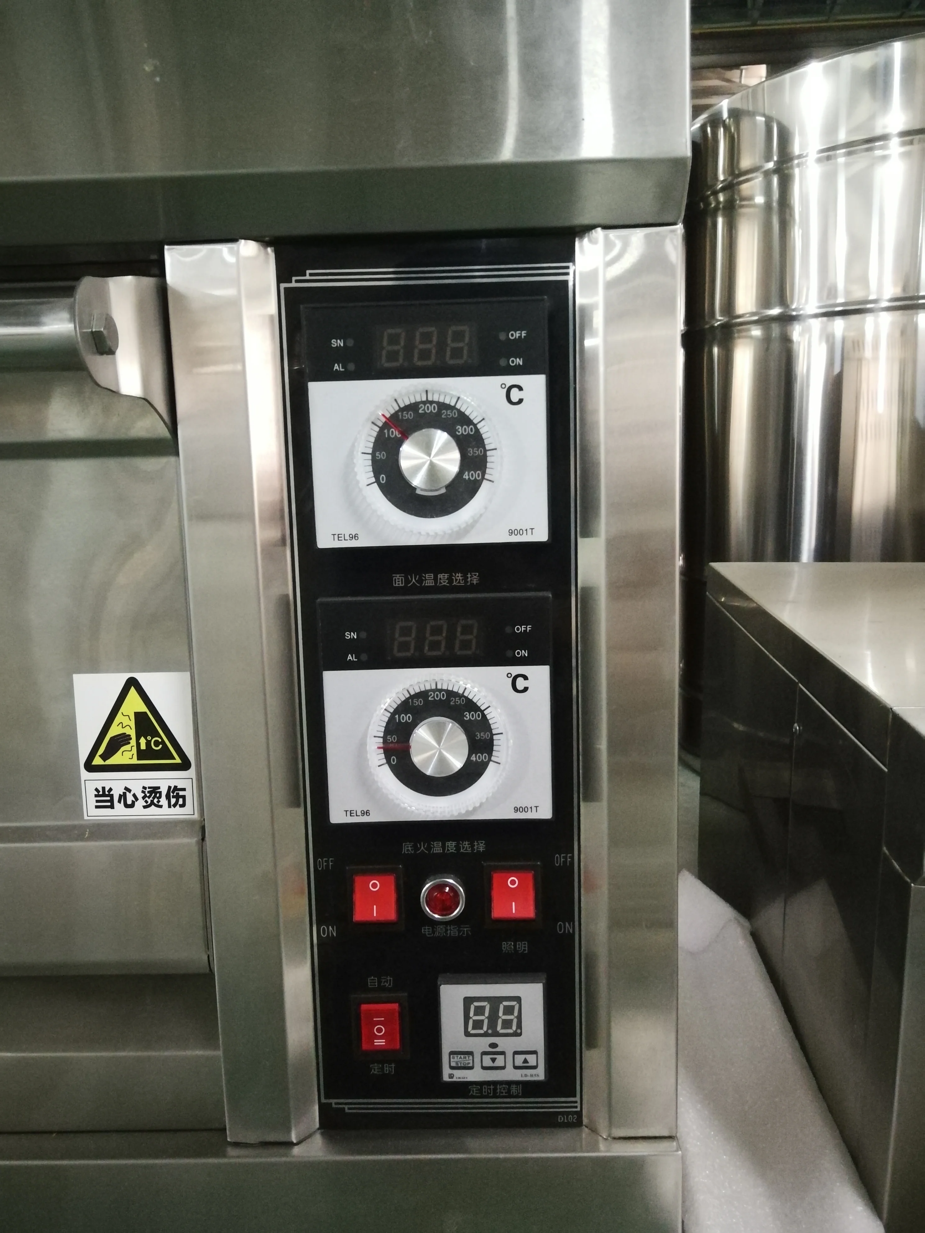 3 Decks 6 Trays Front S/S 350°C CE Commercial Electric Baking Oven