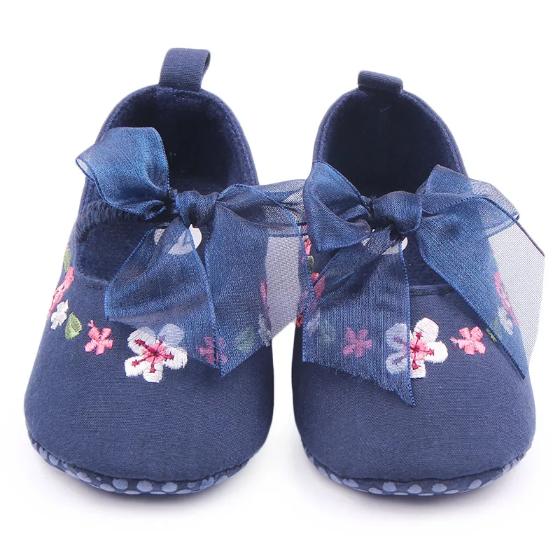 Embroidery Bow-knot Design Fancy Baby Girls Shoes Floral Baby Shoes
