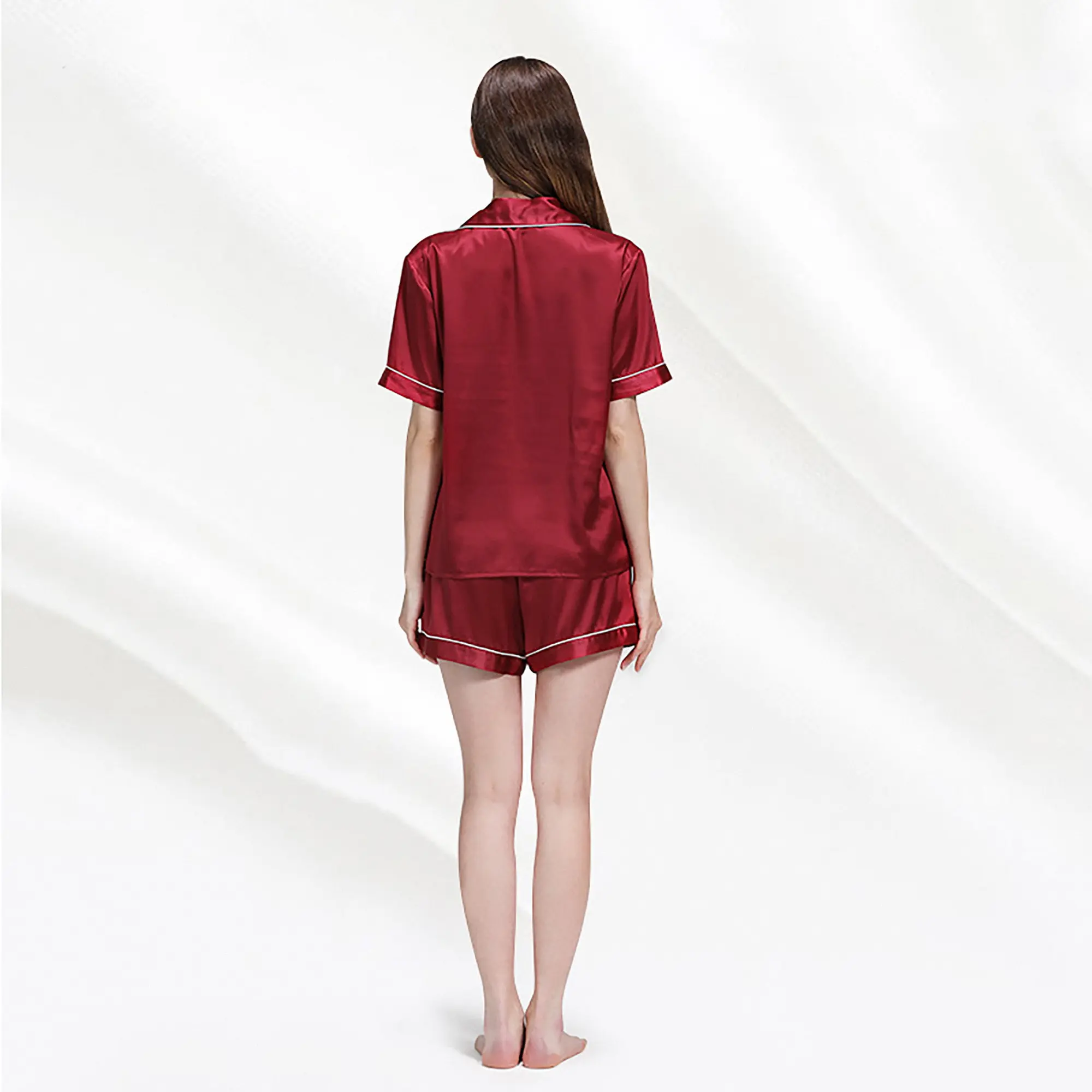 High Quality Sexy Silk Pajamas Set Custom Style Silk Reduce Friction