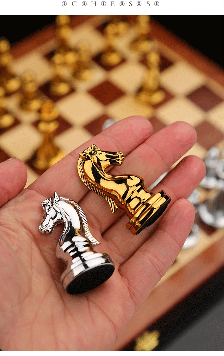 Luxury Chess Set Gift Box Metal Chess Pieces Wooden Chessboard Vintage