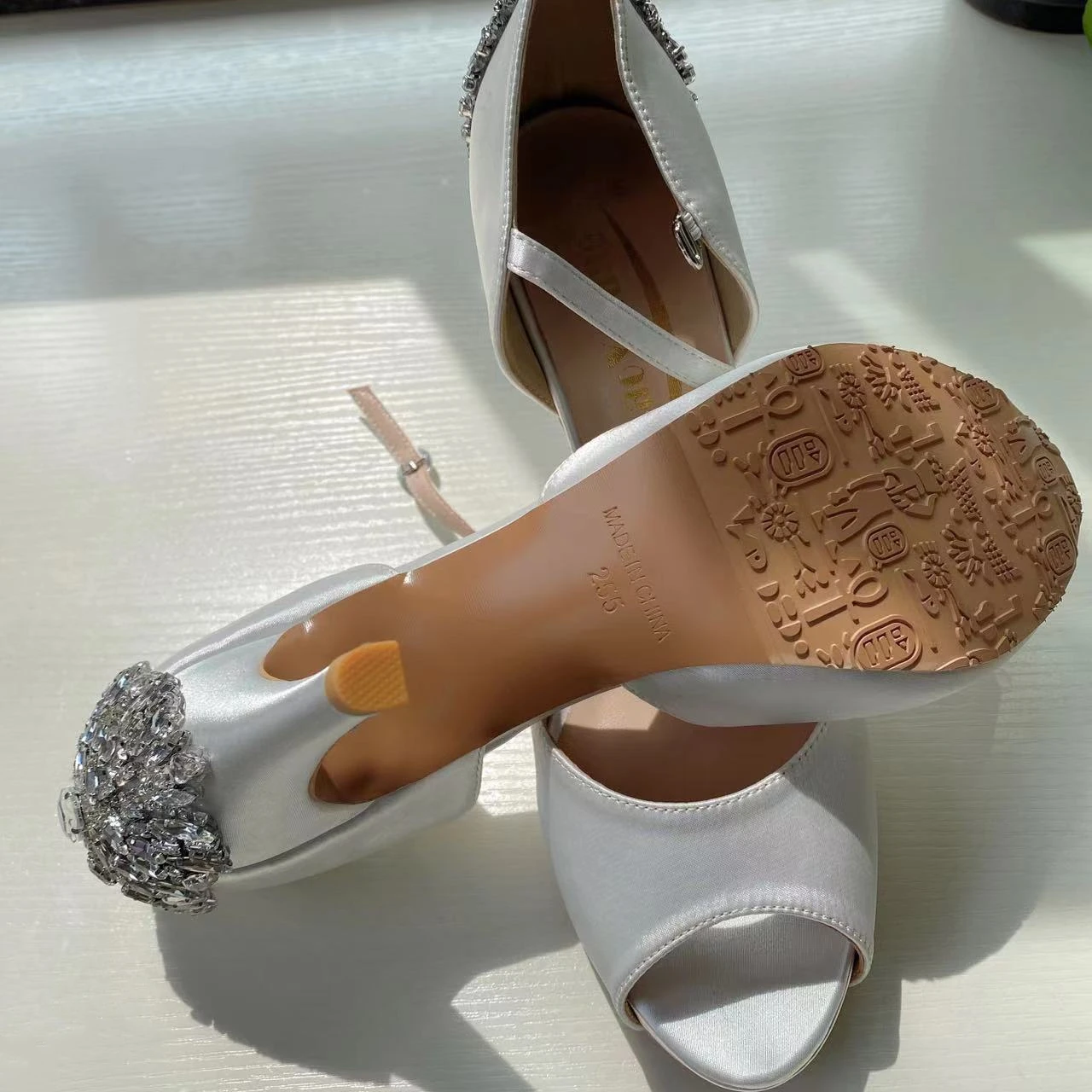 Sandalias de tacón de 8,5 cm con cristales de lujo para mujer