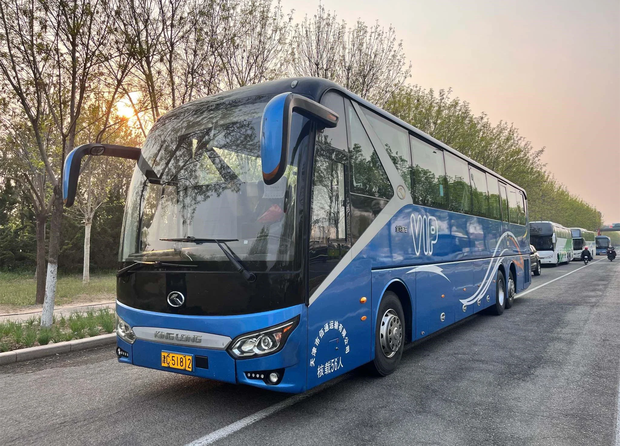 超特価SALE開催！ Used Kinglong Coach Bus XMQ 6135 - 56 Passenger Seaters クラブ
