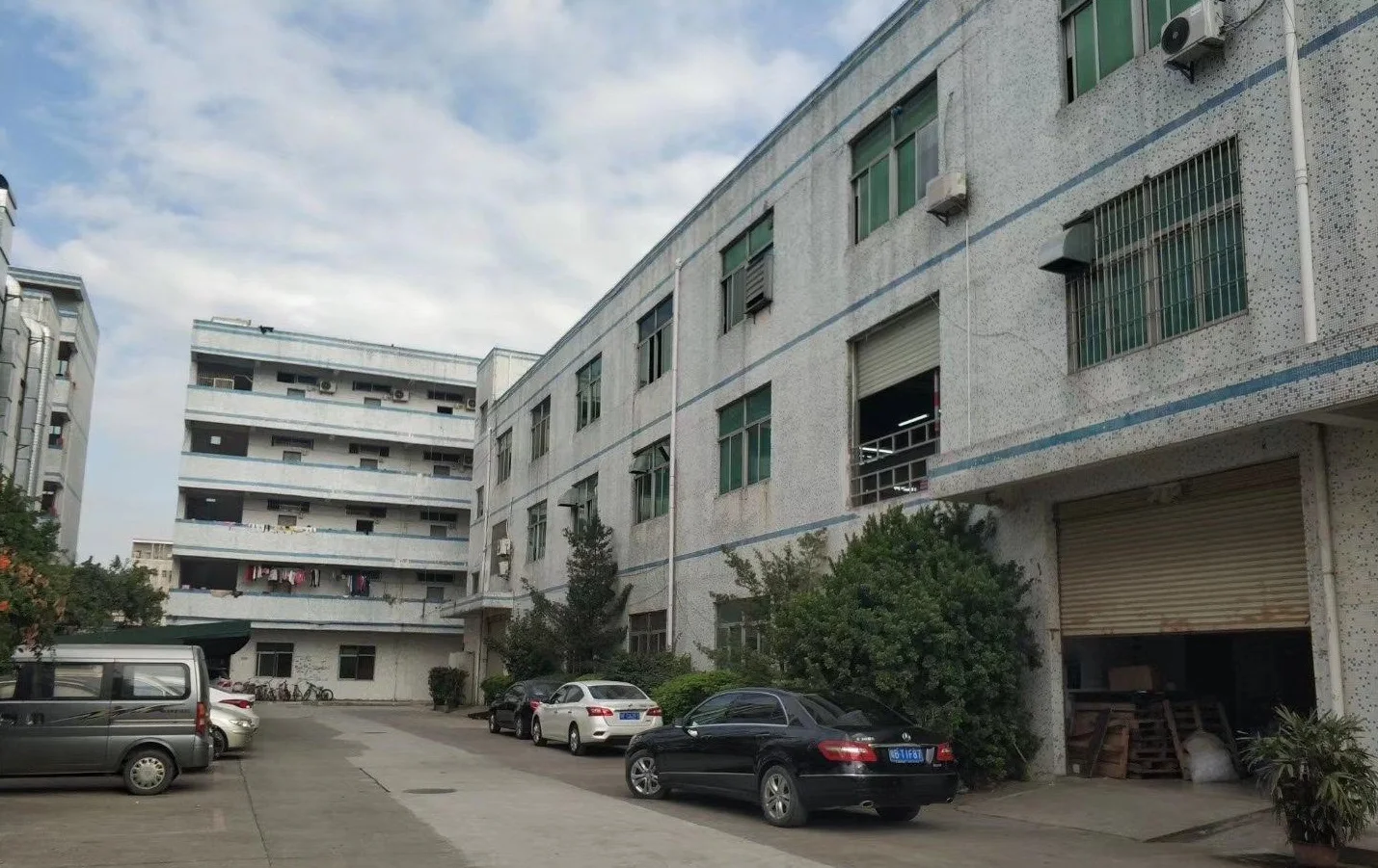 Guangzhou Divine Trading Co., Ltd.