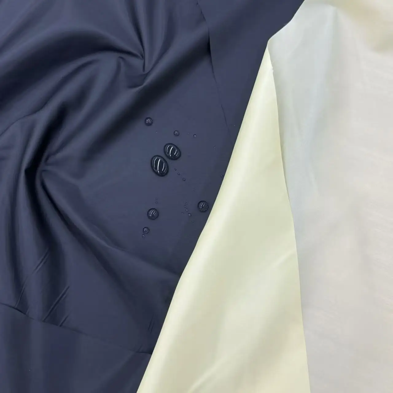 100% Polyester 300T Taffeta Fabric With Waterproof Coating Ultralight Waterproof Fabric for Down Jacket