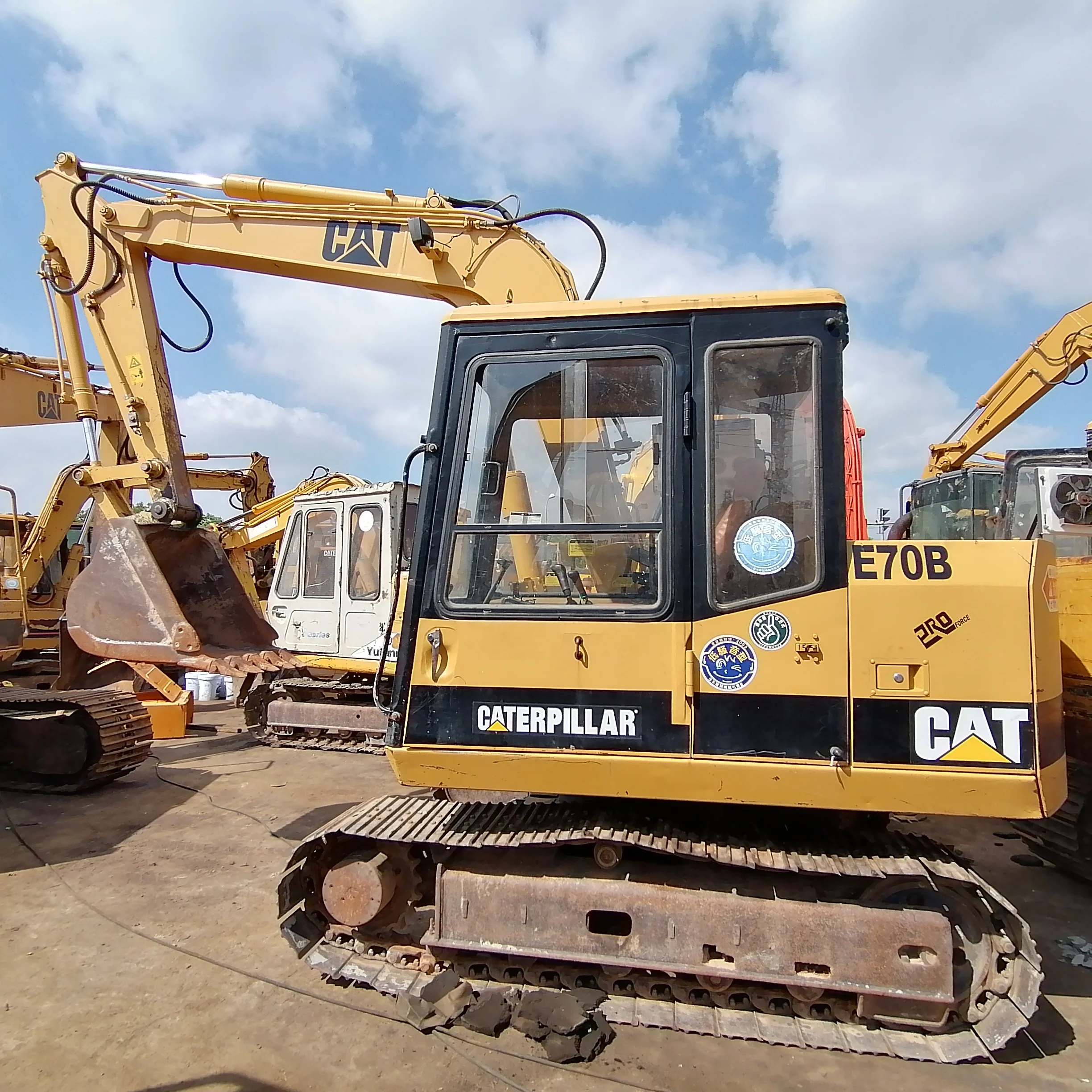 High Effciency 7 Ton Mini Used Caterpillar E70b Crawler Excavator Cat E 70b Excavadora Sale Price