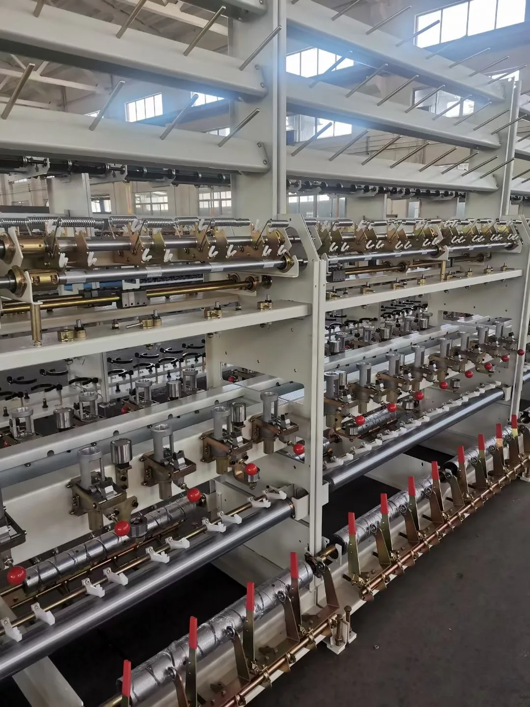 Chenille Yarn Making Machine with Twisting for Silk Winder Chenille Yarn for Knitting Machine