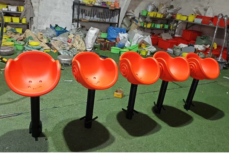 Indoor Outdoor Children's Swivel Seats McDonald's Plastic Play Sets Parks Schools Children's Playgrounds Snail swivel chair