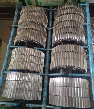 Wholesale High Quality Crown and pinion gear customized size steel hypoid gear for railway machine