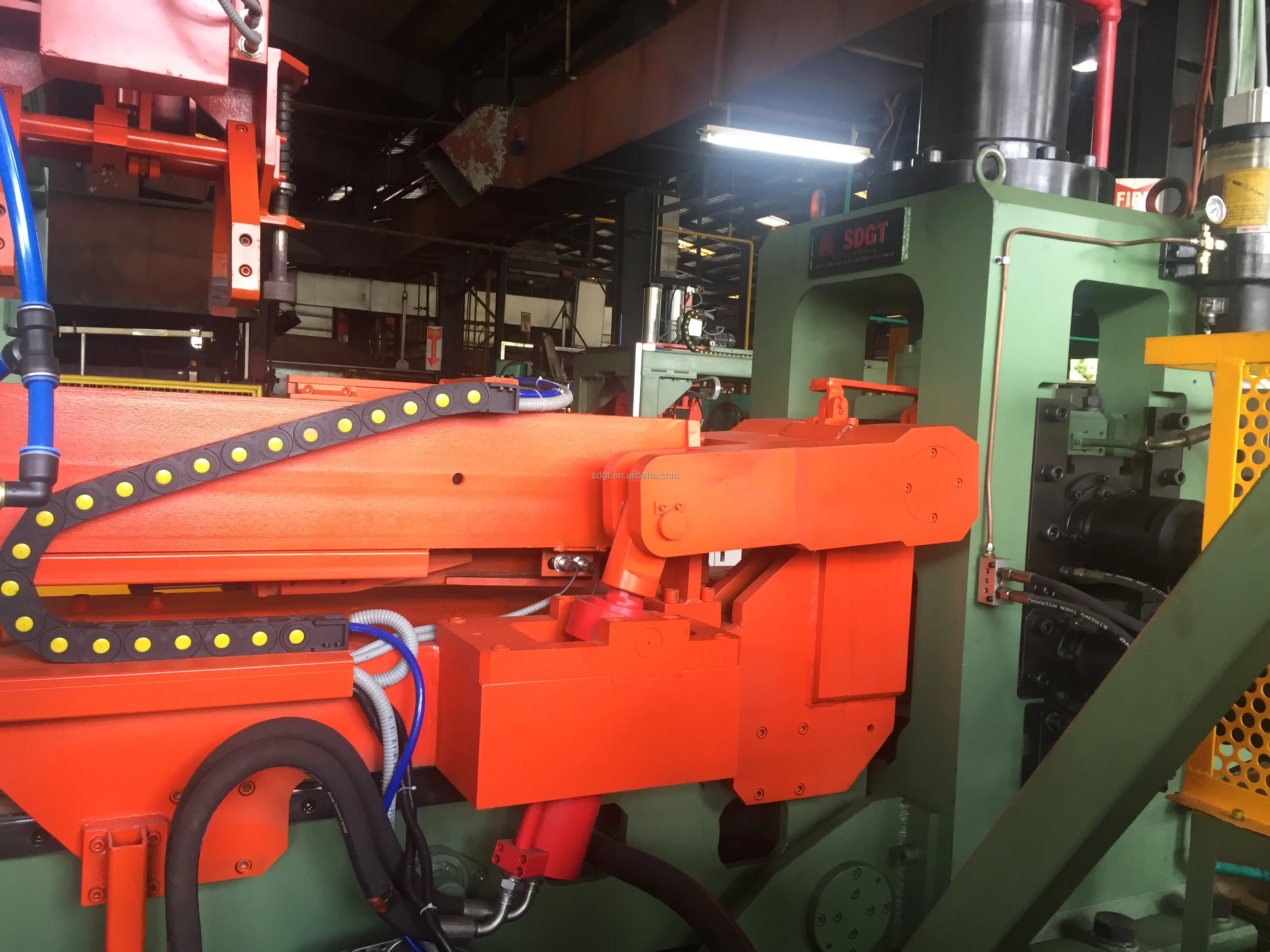 Leaf Spring Parabolic Rolling Machine Long Taper Rolling Mequipment