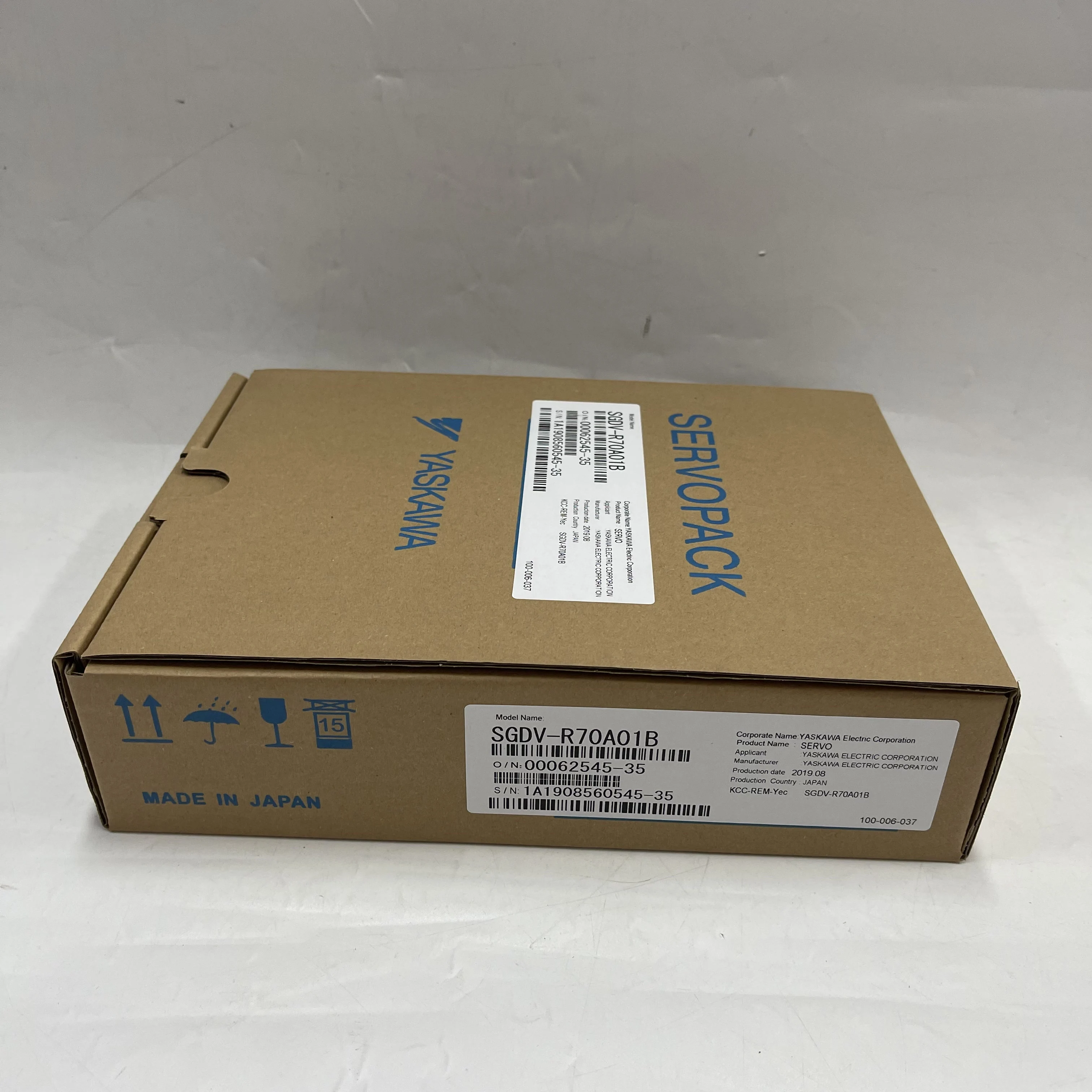Yaskawa Servo Drive SGDV-R70A01B Yaskawa Servo Drive SGDV-R70A01B