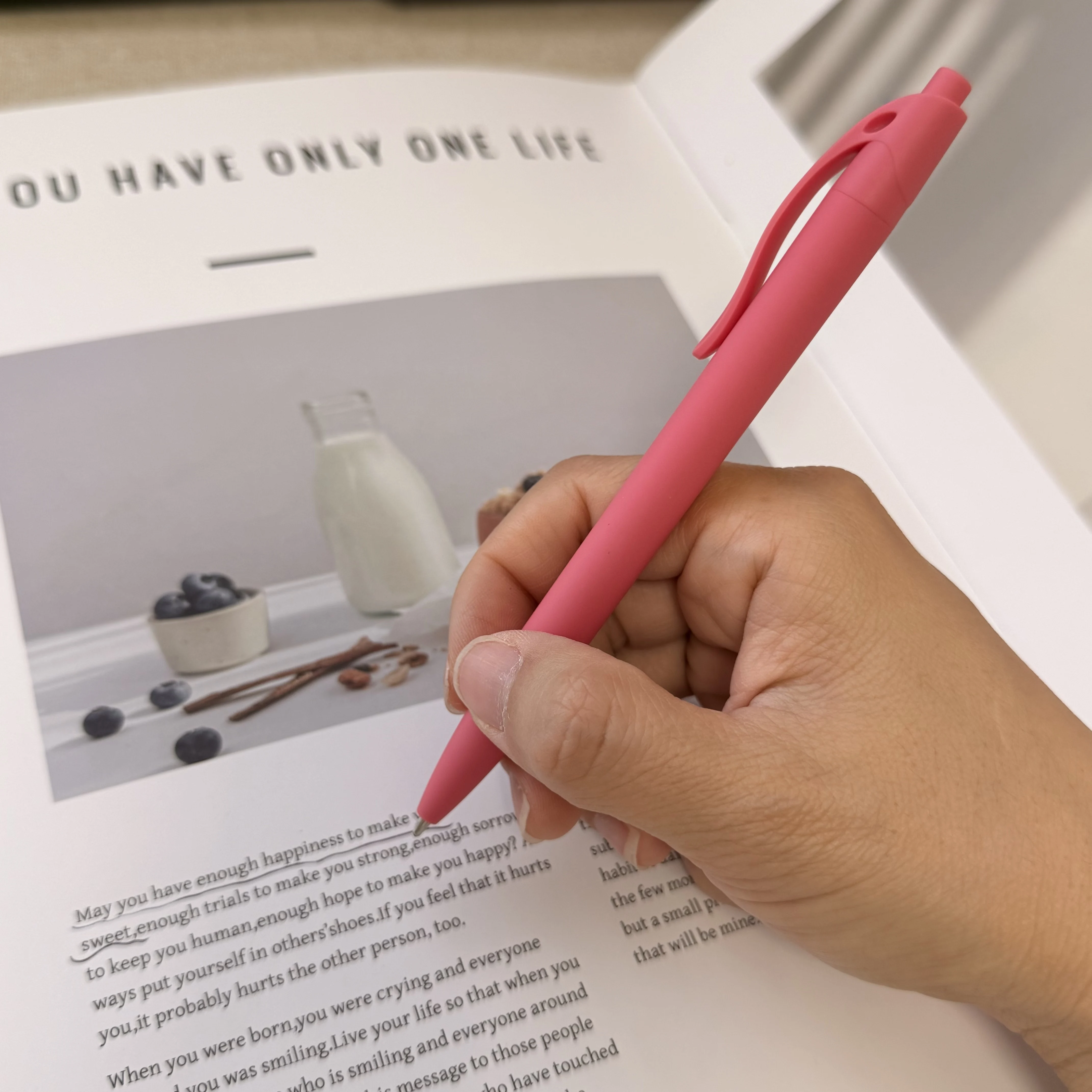 Retractable Gel Pens 12 Pack With Black Ink Smooth Morandi Style_voghion.com