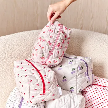 Quilted Women's Cosmetic Bags & Cases Elegant for Beauty Case Handmade Frilled Floral Pattern Plaid Lined Storage Bag