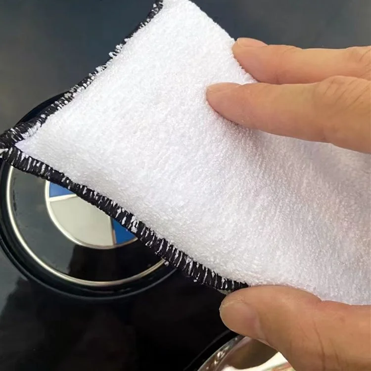 Многоцелевая салфетка для чистки салона автомобиля