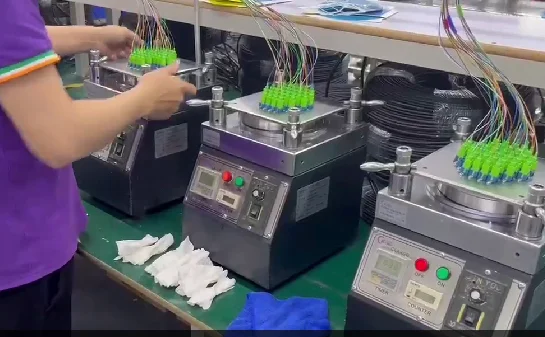 LC APC Optical Fiber Polishing Fixture with Insertion Loss ≤0.20dB Return Loss ≥60dB and First Pass Yield 98%–100%