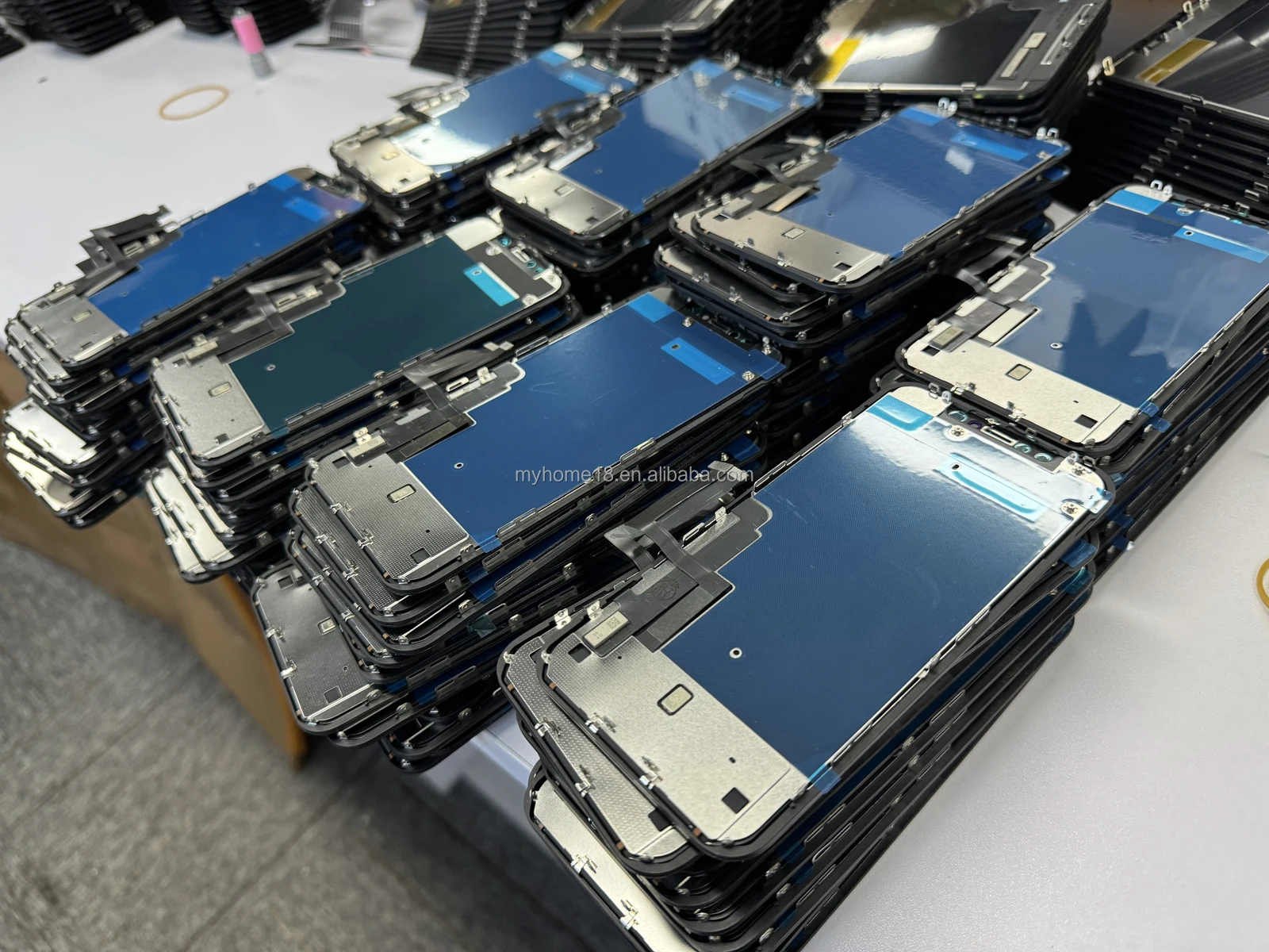 Factory Supply Hard OLED Touch Screen for Iphone 13 LCD Display