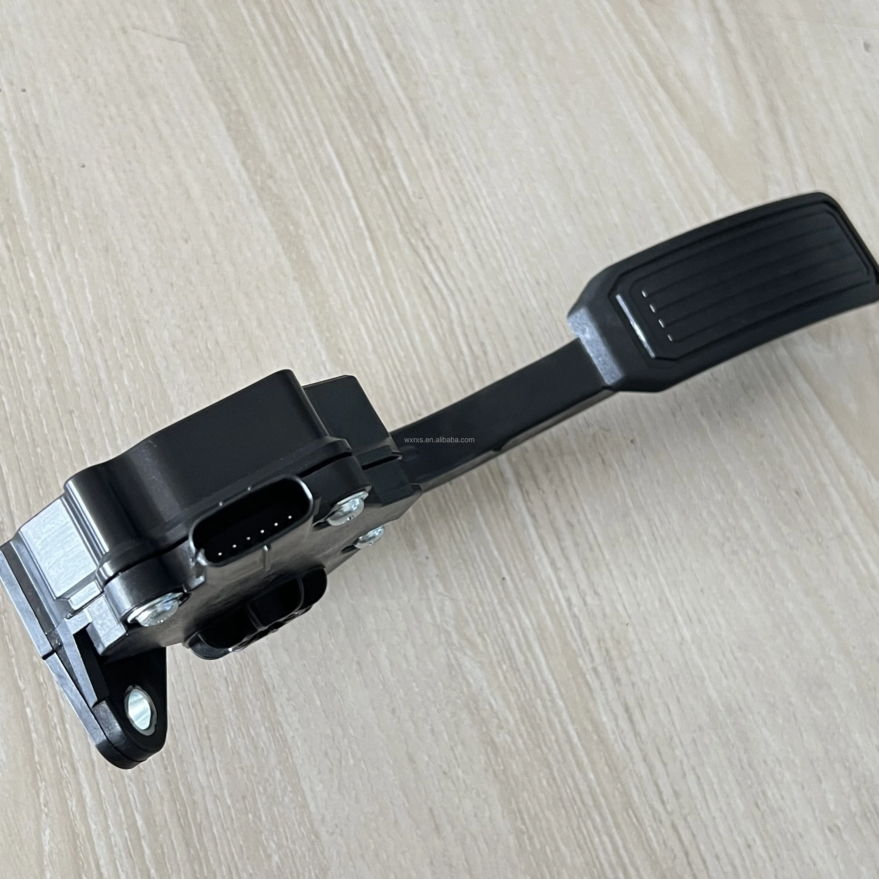 Electric Accelerator Pedal for Toyota RAV4 - High Efficiency