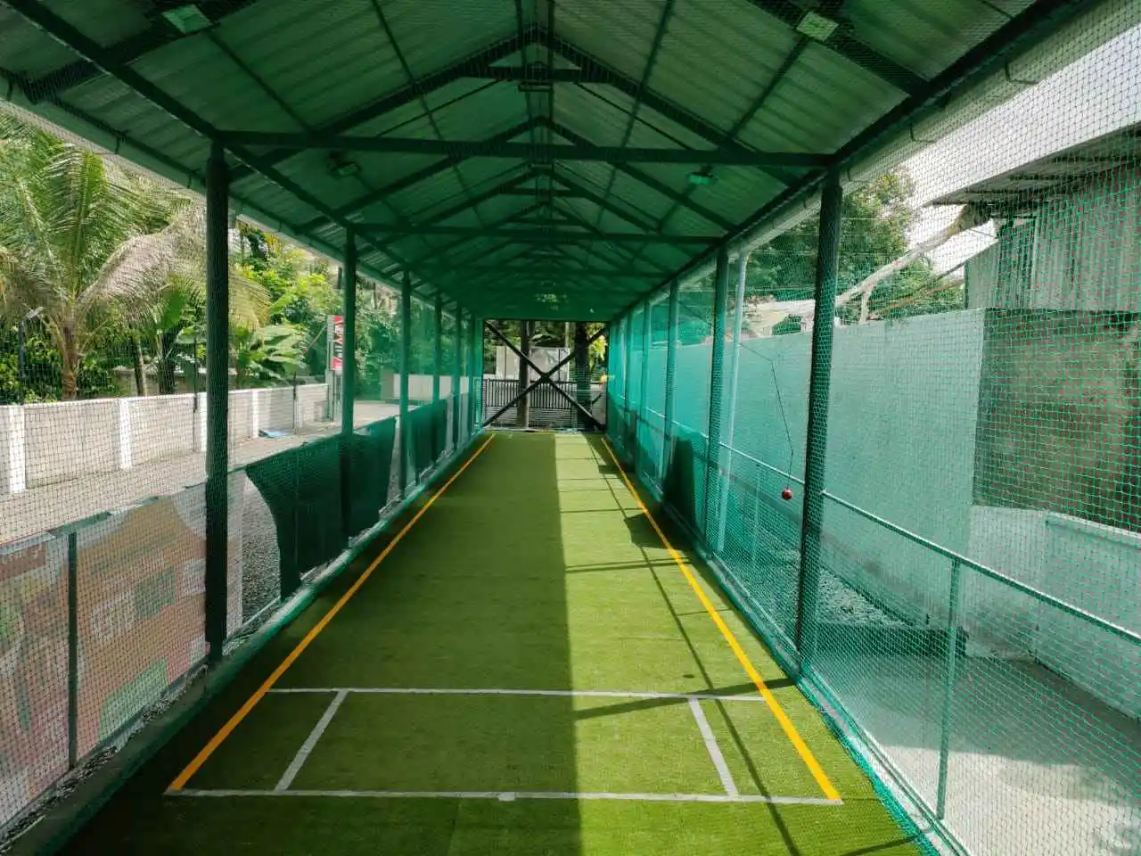 Artificial Cricket Wicket in Dubai Outfields and Wickets PE Material Artificial Grass for Cricket Pitch