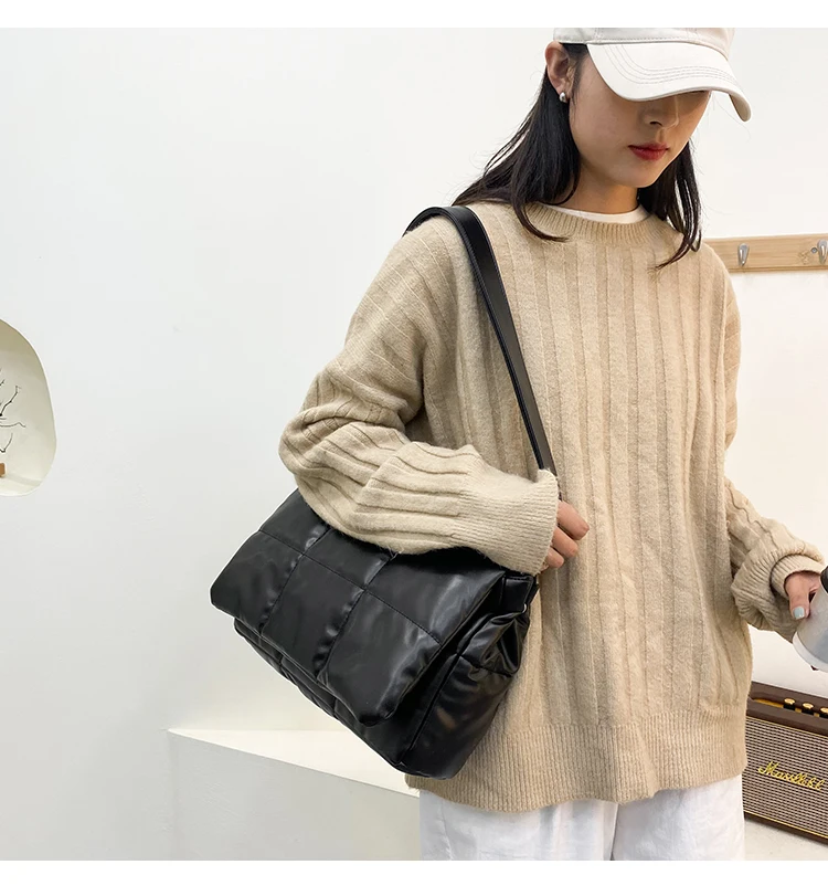 Borsa Sacchetto Piume BORSA AMINA VIOLA Allour Studio