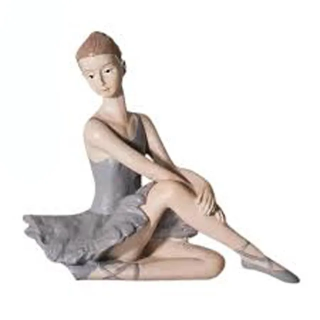 Customized wings Elegant Wonderful Design Cardinal Holly Angel Statue Polyresin High Quality Gifts Home Decor Resin Figurine