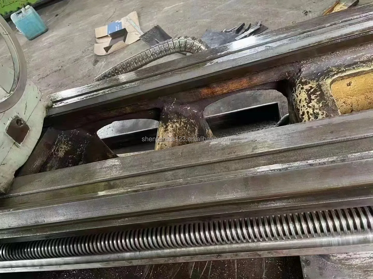 CW6163B 3000mm Manual Lathe Machine Big Spindle Bore 100mm Heavy Duty Horizontal Mechanical Metal Lathe