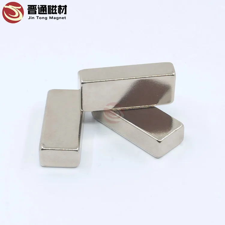 الأكثر مبيعاً نيوديميوم مغناطيس قوي دائم كتلة Ndfeb 25X8x2