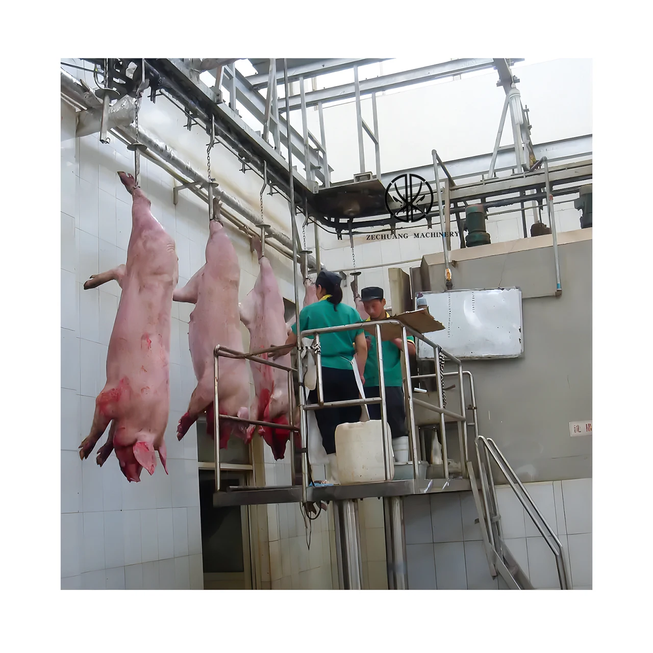 Professional Manufacture Swine Slaughterhouse Automatic Bleeding Conveyor Line For Pig Processing Slaughtering Equipment Plant