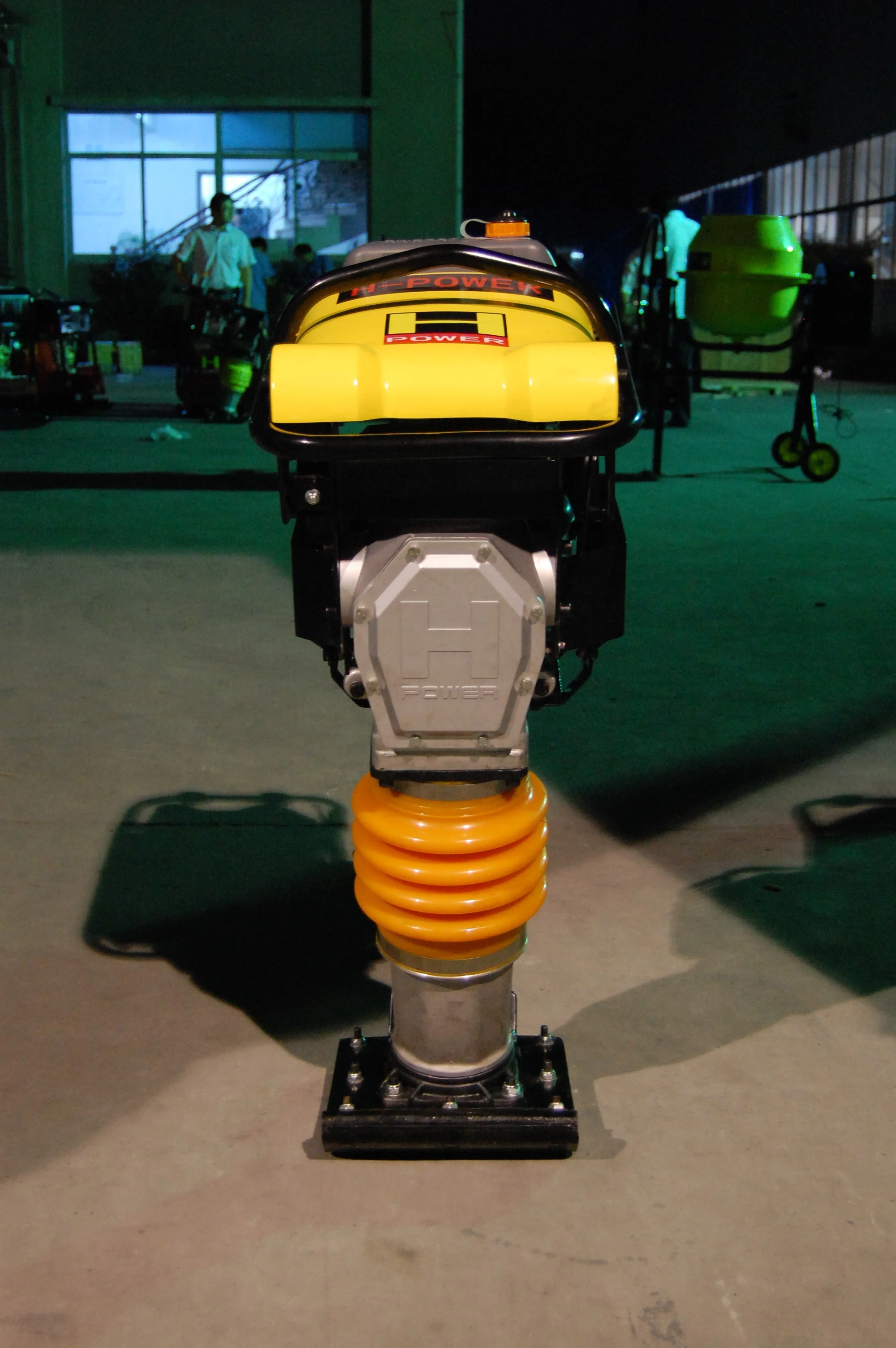 Бензиновый трамбовочный утрамбовочный уплотнитель