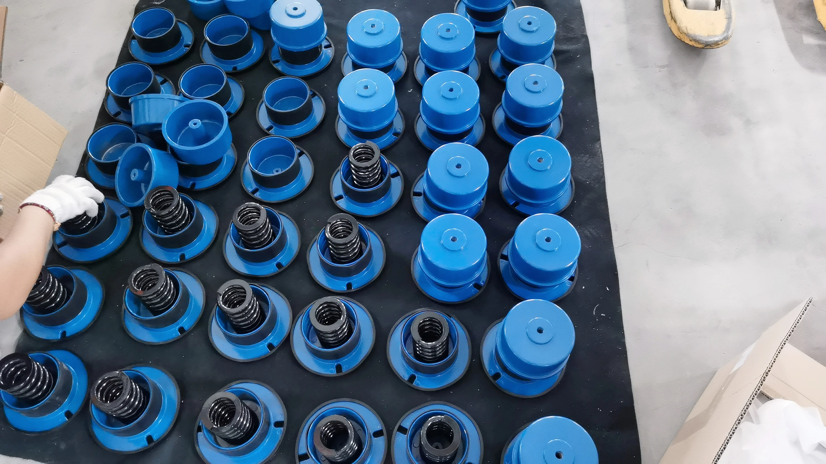 ربيع hvac رأسي لعازل الربيع مضاد للاهتزاز مثبت أرضي ربيعي