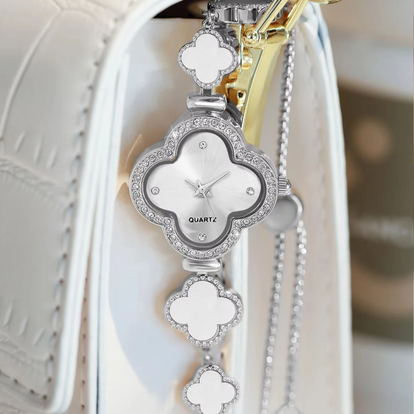 LUCKYFOX Women's Quartz Watch - Luxury Clover Design