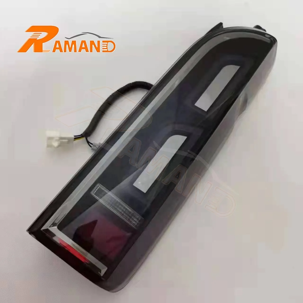 ハイエース200系 レトロフィットテールランプ トヨタ ハイエース