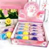 กล่องบรรจุ 12 ชิ้น ลายอุ้งเท้าแมวสองสีแบบลื่น