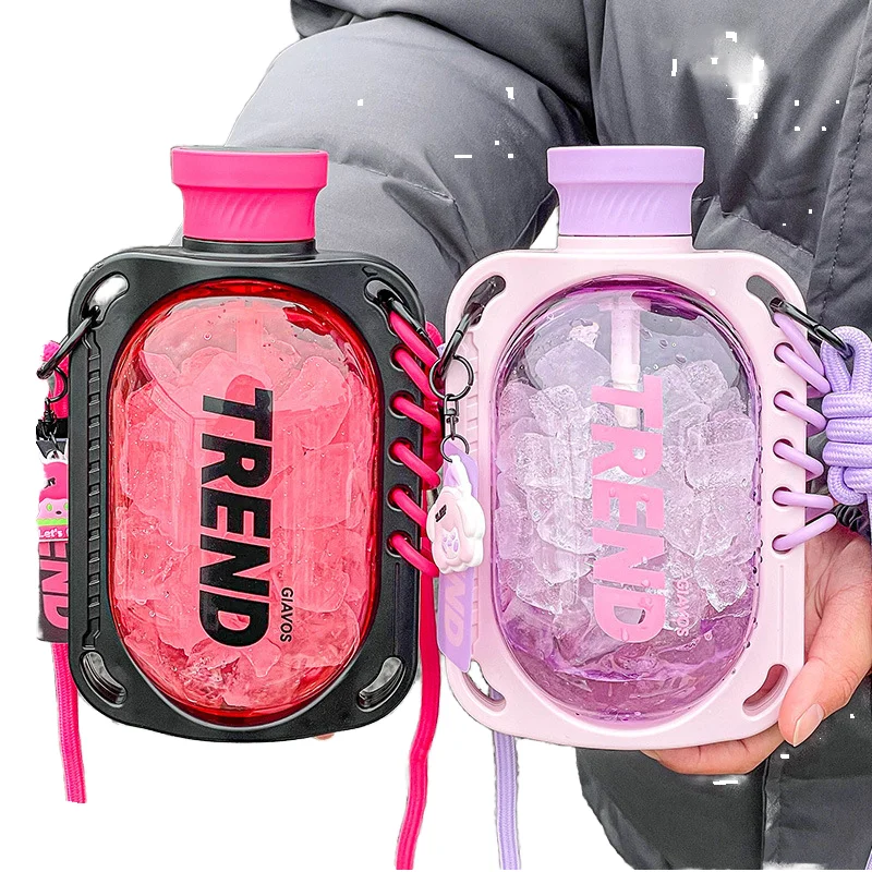 クールベストとストロー付きボトル　2点 780ml スポーツウォーターボトル（ストラップ付き） 学生用