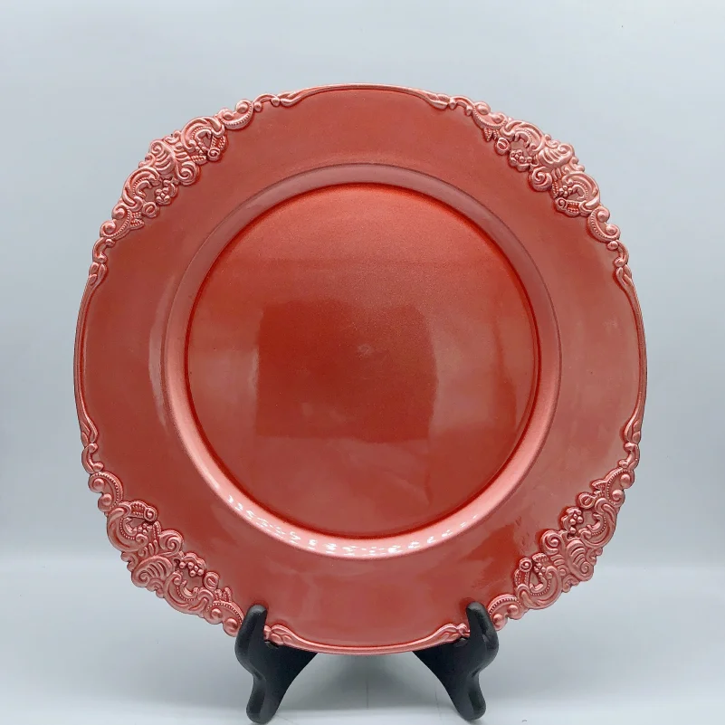 White Elegant Plastic Wedding Charger Plates With Gold Emboss Pattern