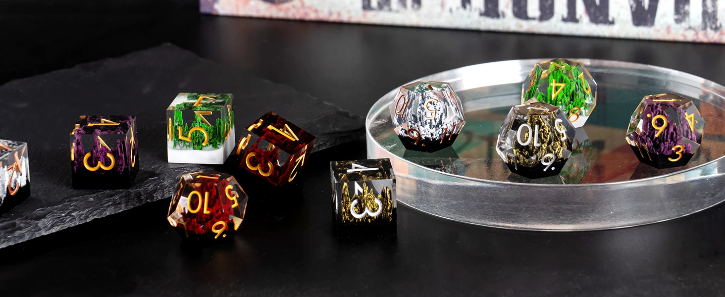 New Premium Design Stone Mountain Inside Fashion Carving Dnd Resin Dice Set in Stock manufacture