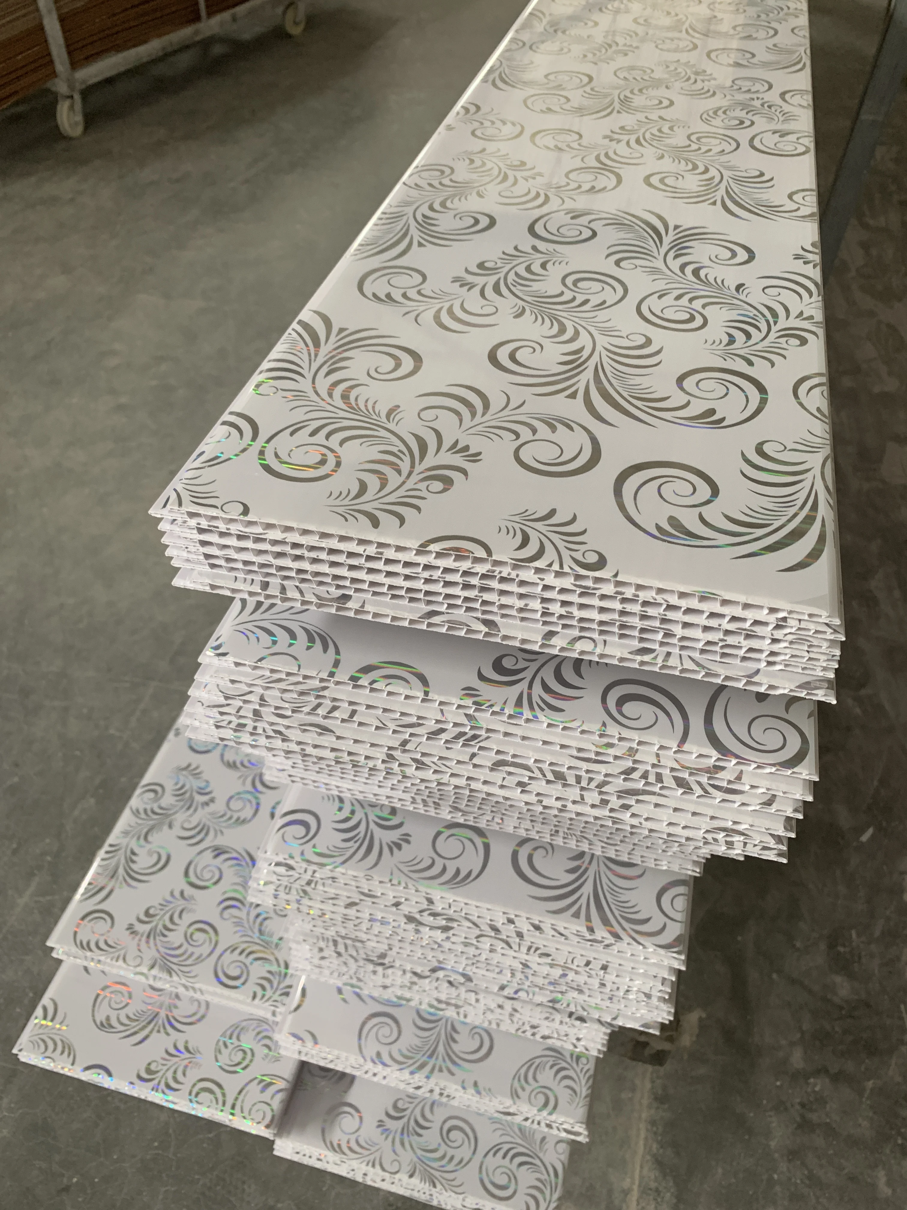 Cheap PVC Roof Sheet Hot Stamping Design False PVC Ceiling Tile From China Manufacturer