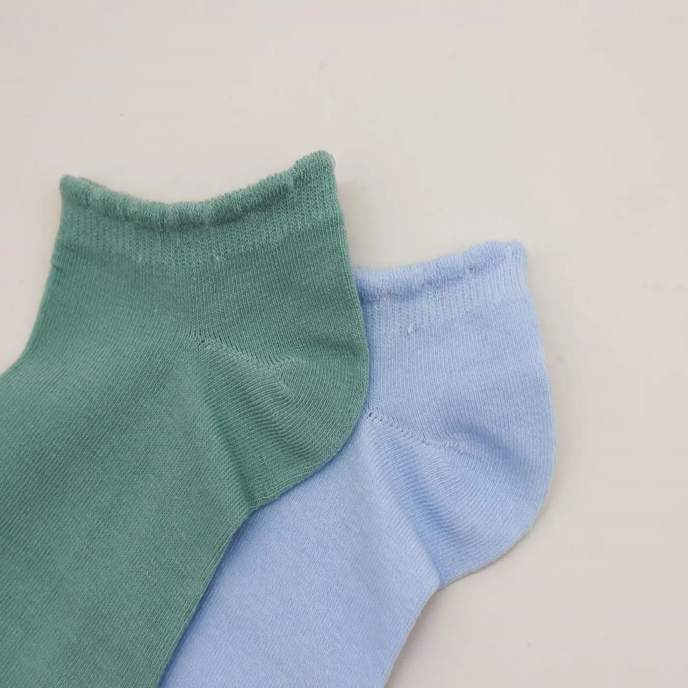 2025, оптовая продажа, низкий минимальный объем продаж, высокое качество, хлопковые однотонные мужские и женские хлопковые носки по щиколотку