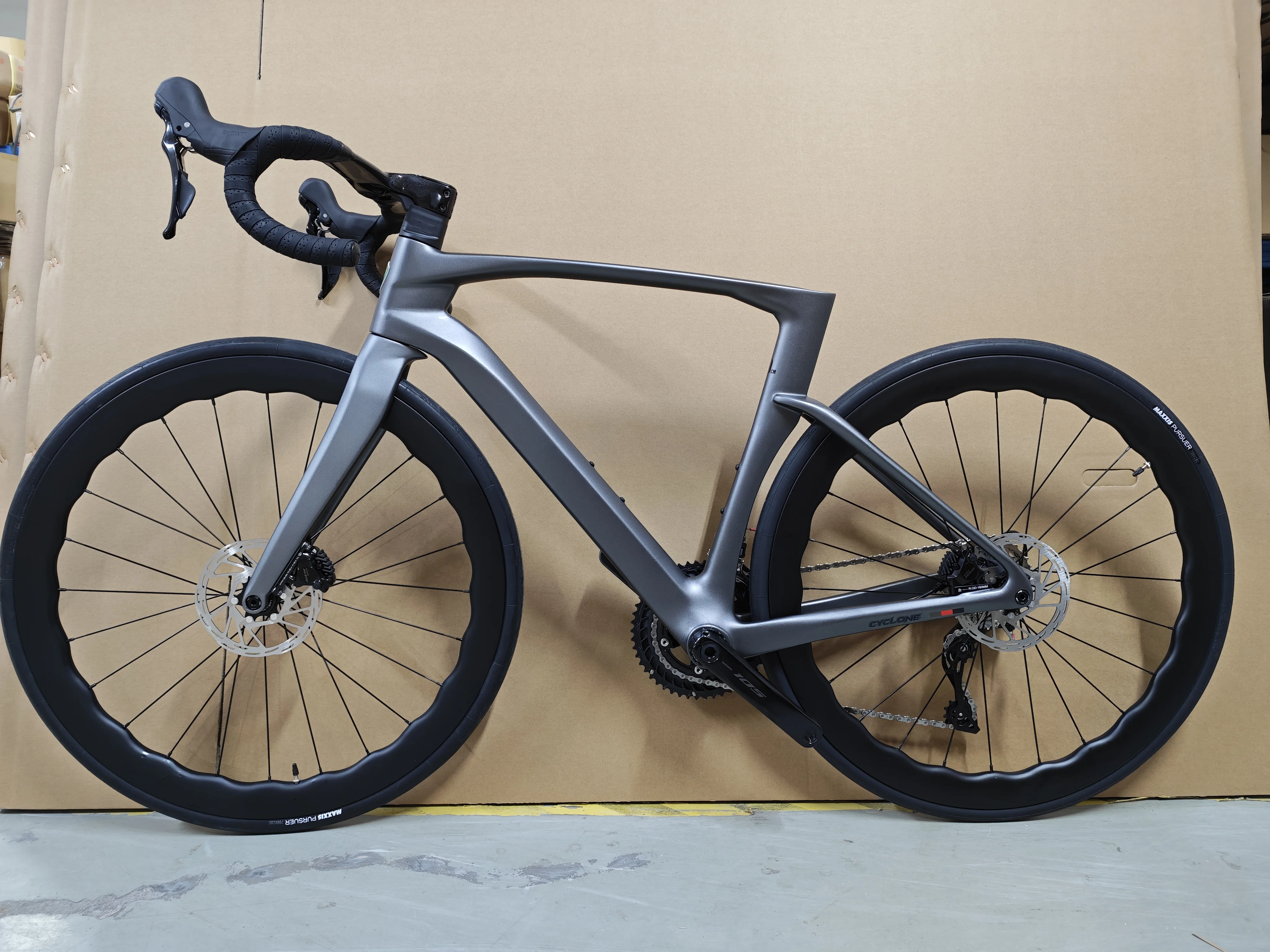 TWITTER CYCLONE レーシングロードバイク 自転車 700c SHIMANO 105