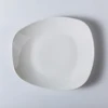 Plato cuadrado de 8.75"