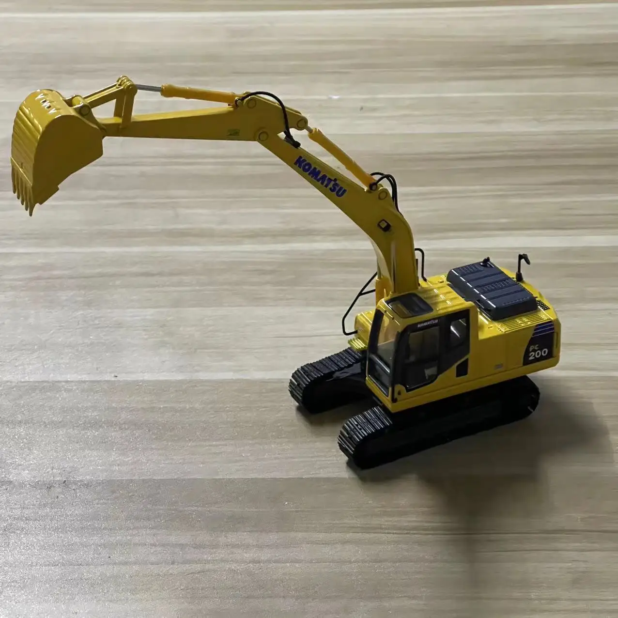 Tổng hợp Mô Hình Máy Xúc Komatsu giá rẻ bán chạy tháng 82023  BeeCost