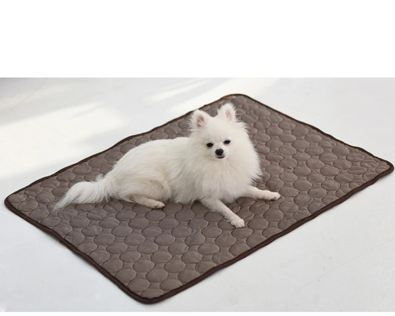 Pet Cool Mat Puppy Pad Summer Cooling Dog Cat Cool Mats Recycling Pet Felt Plant Folding Bed Accessories Blanket Pet Cool Mat