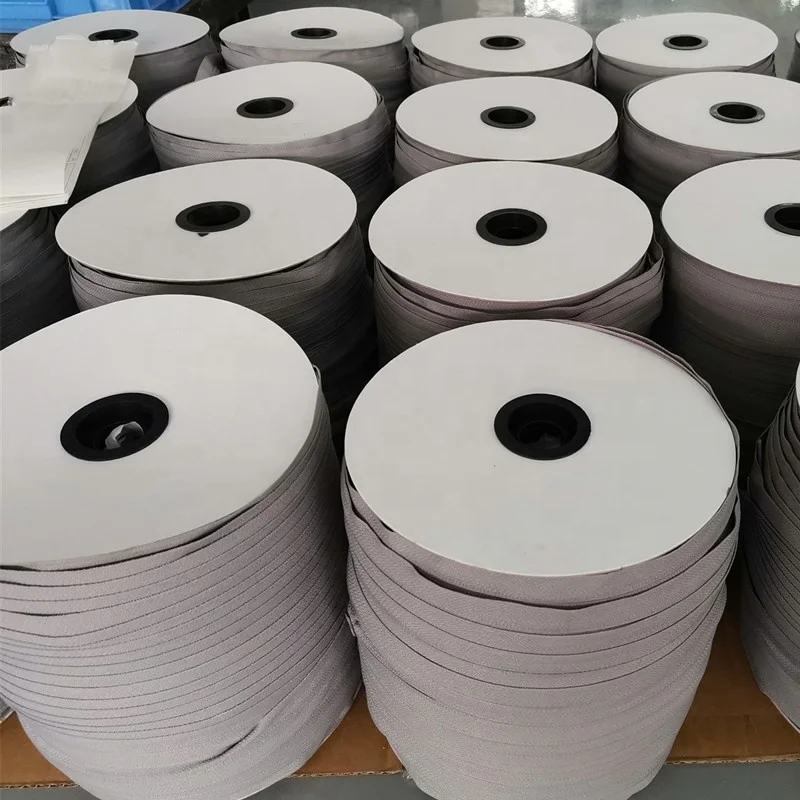 красивые ступни в колготках. колготки в крупную сеточку. бриджи hkm бархат. кислотная цепь в рулоне. нейлон 7.