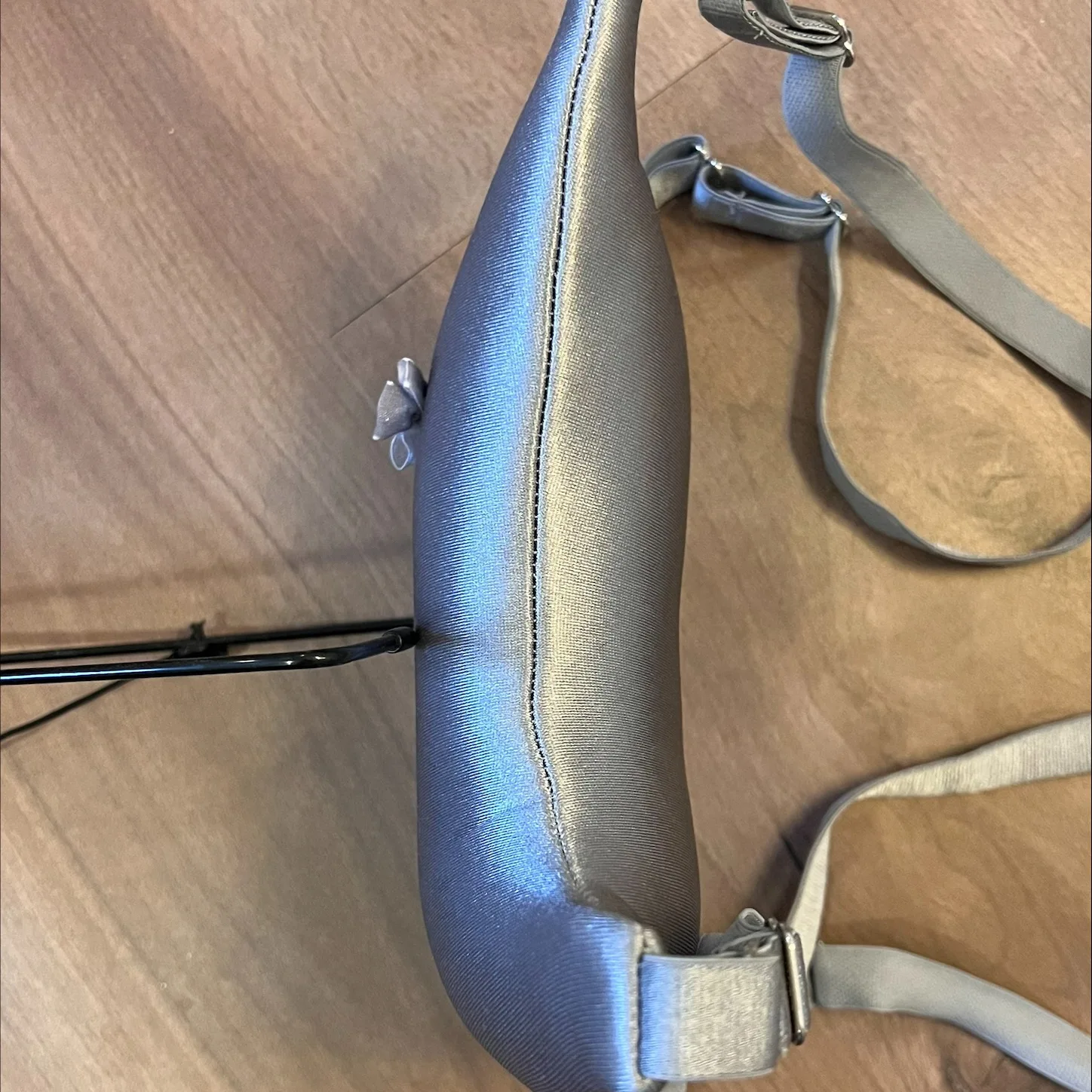 Ladies Strapped Oem Order Wrinkles Prevention Chest Pillow Breast