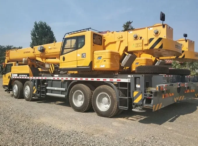 50 Ton QY50KA Used All Terrain Cranes Telescopic Boom Truck Crane