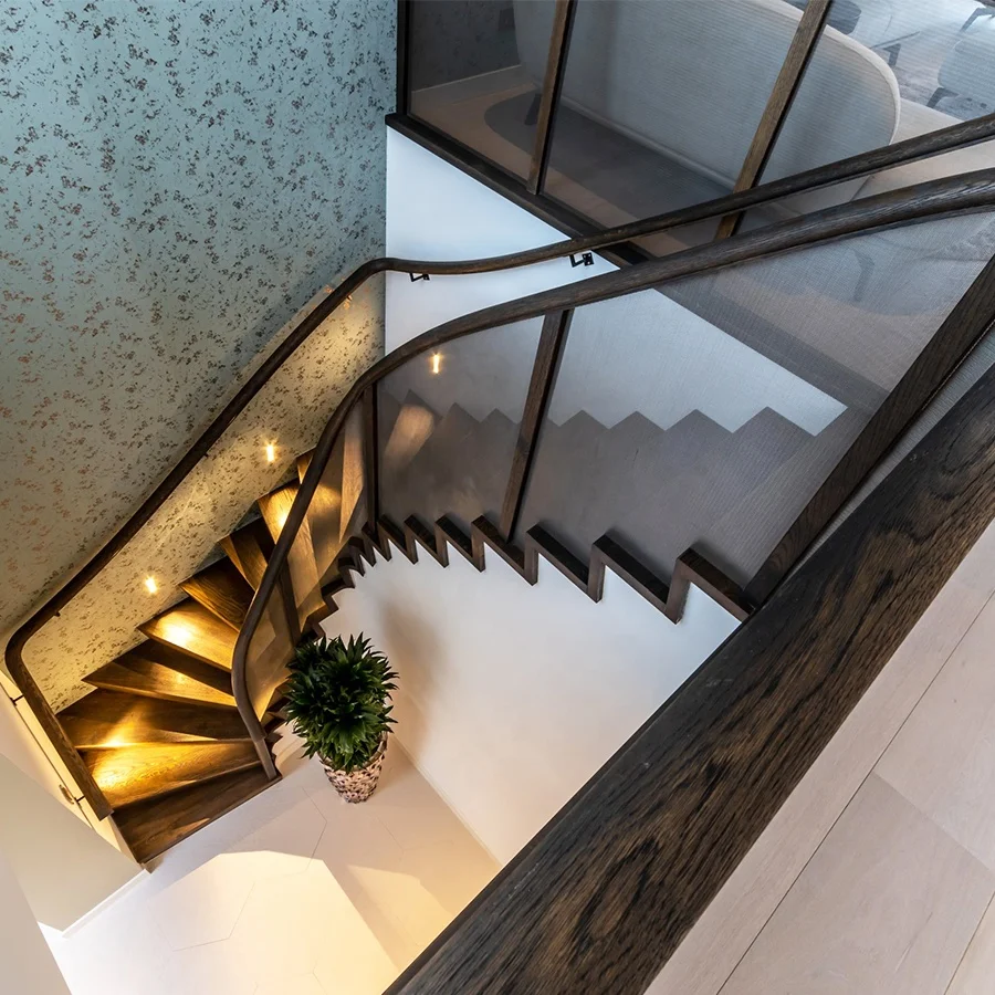 China GAOBO Staircase Factory Canada and USA Modern Style Stair Safety Floating Red Oak Stair Glass Balustrade Staircase Design